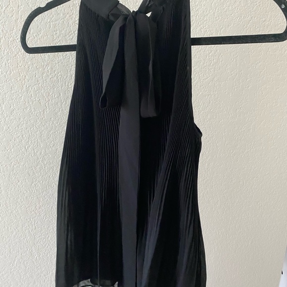 Black dress top - Picture 2 of 2